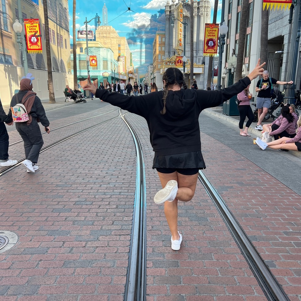 ℳ𝑒𝑒𝓉 𝓎𝑜𝓊𝓇 𝓅𝑜𝓈𝒽𝑒𝓇 - Picture 2 of 7